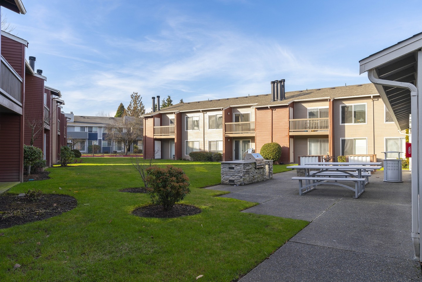 Pointe East Image 13