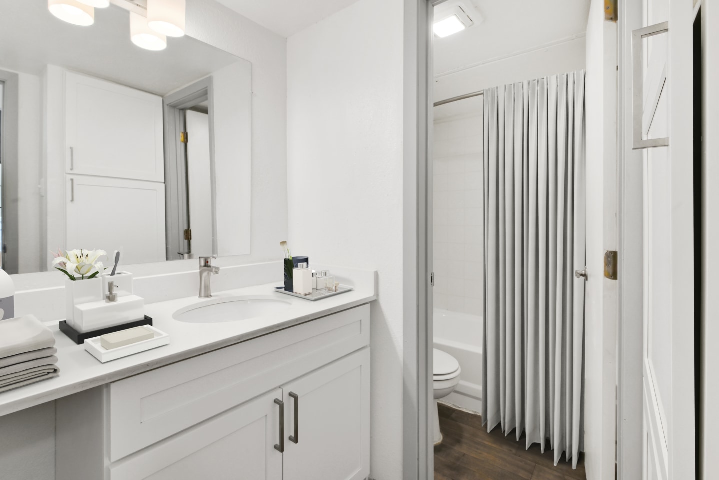 Forest Hills Apartments Image 8