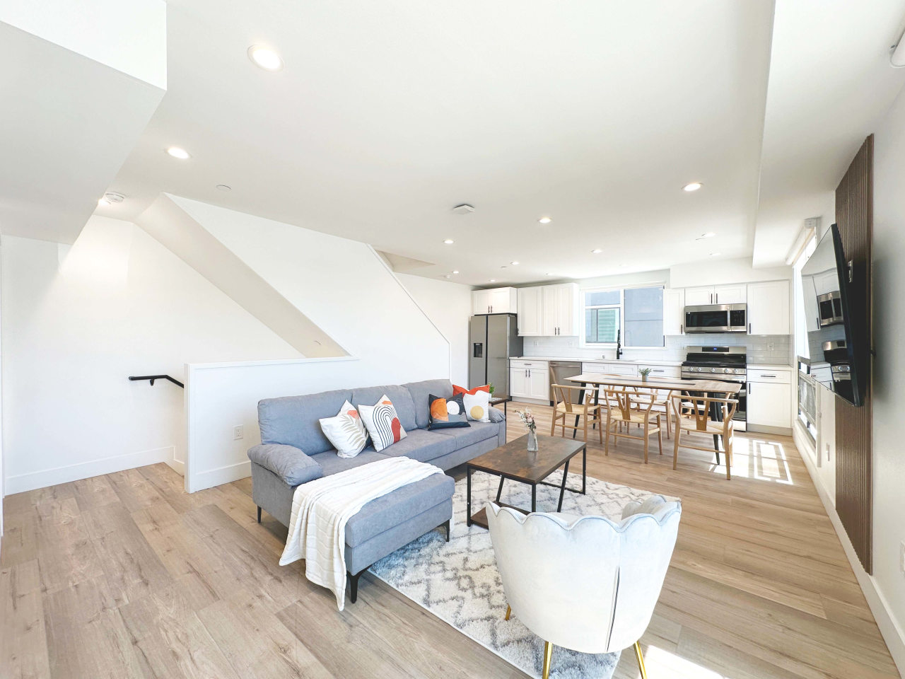 2909 Kenwood Avenue - Co-Living Housing Image 4