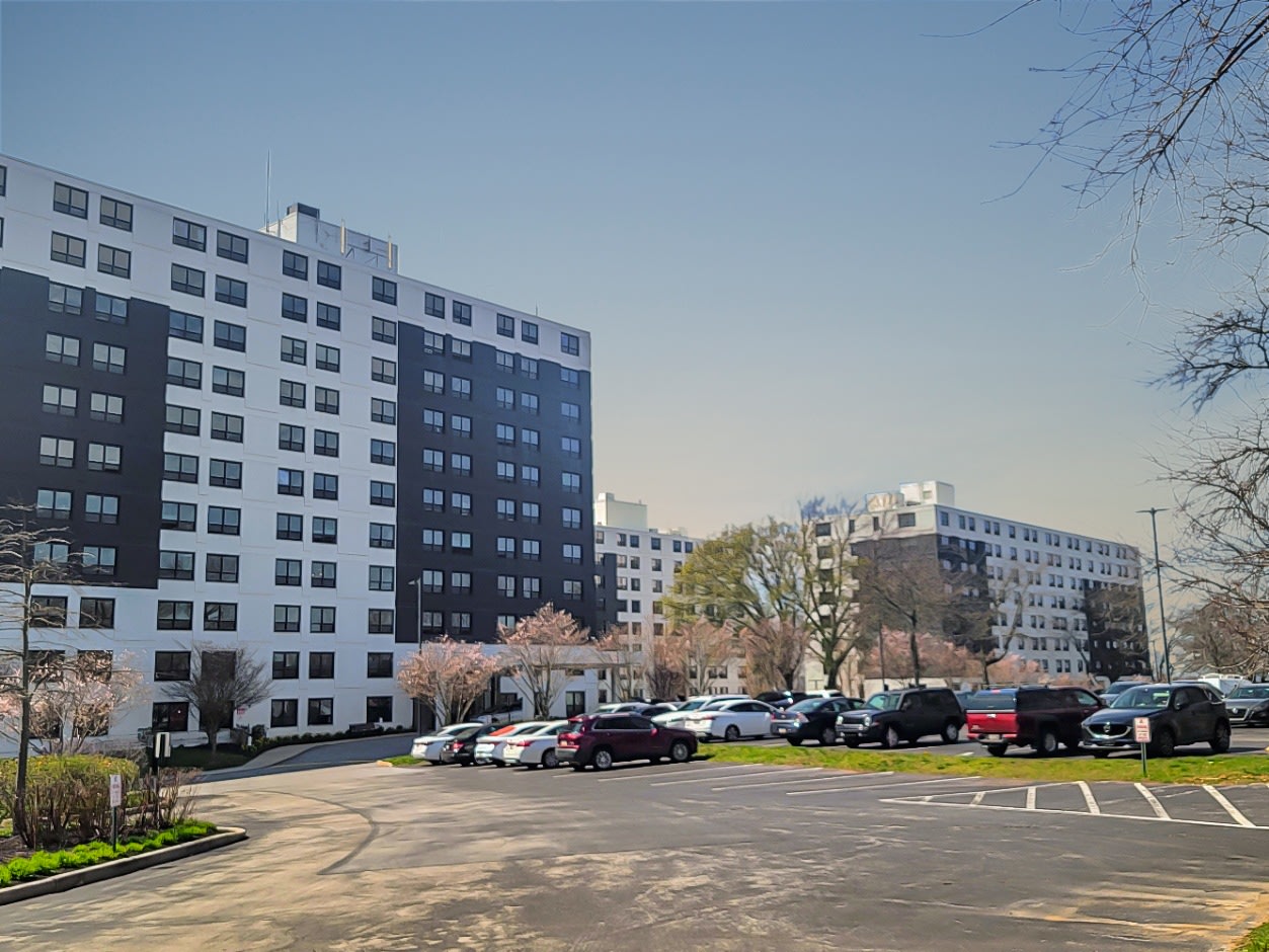 251 Dekalb Image 36