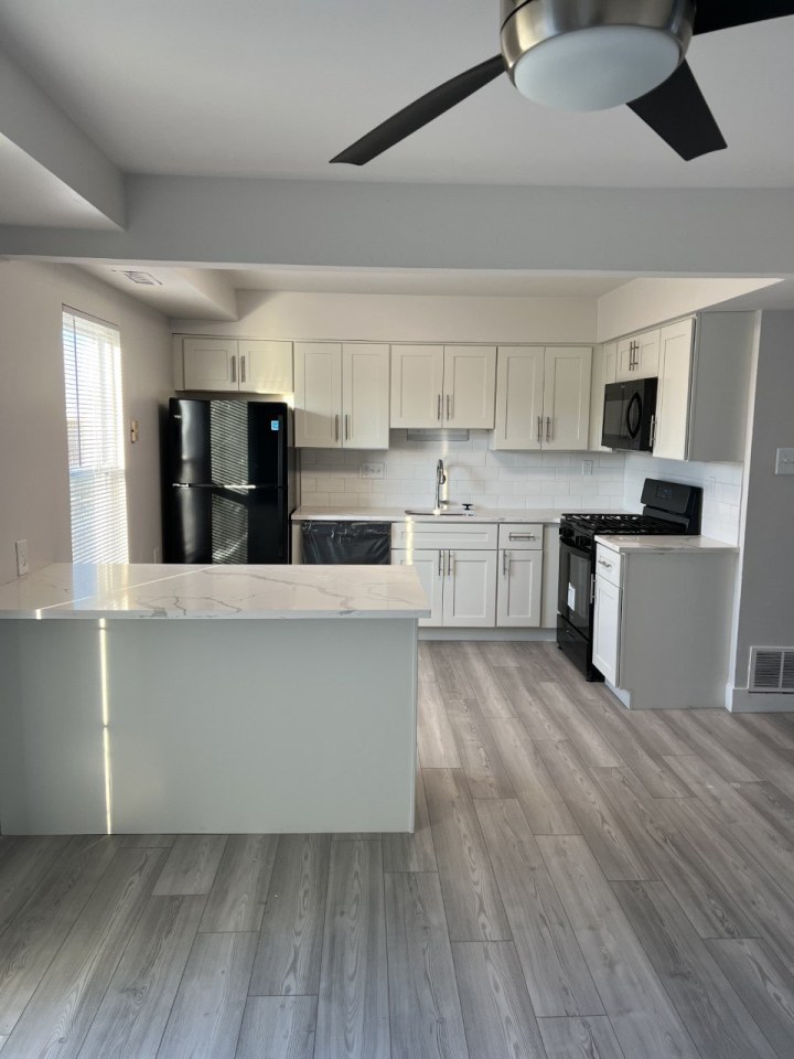 Gateway Airport Townhomes Image 2