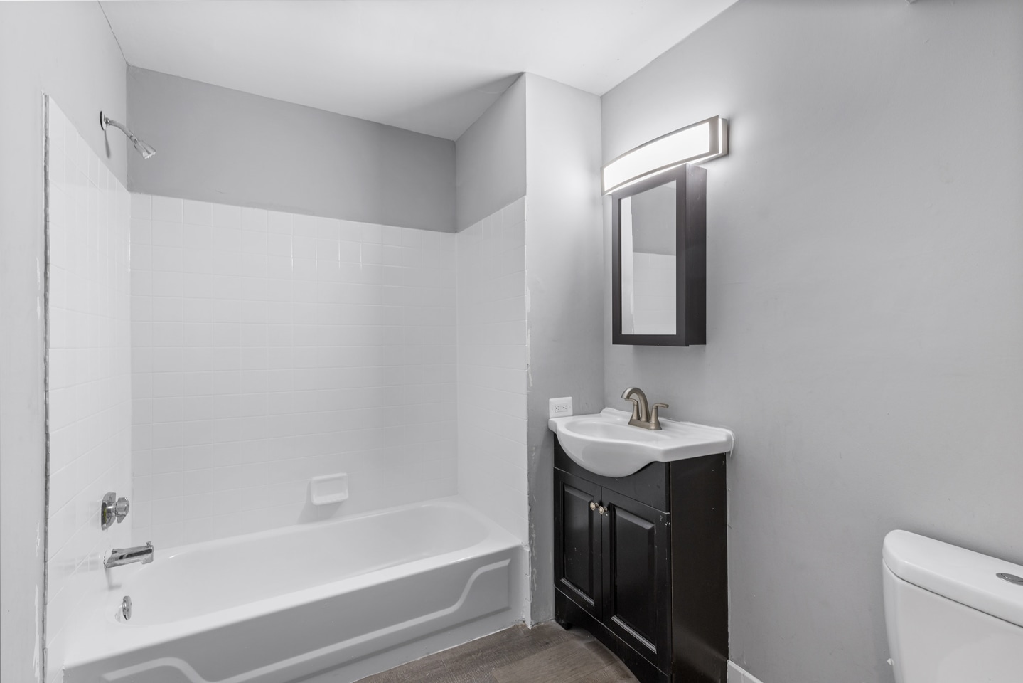 Edgewood Apartments Image 24