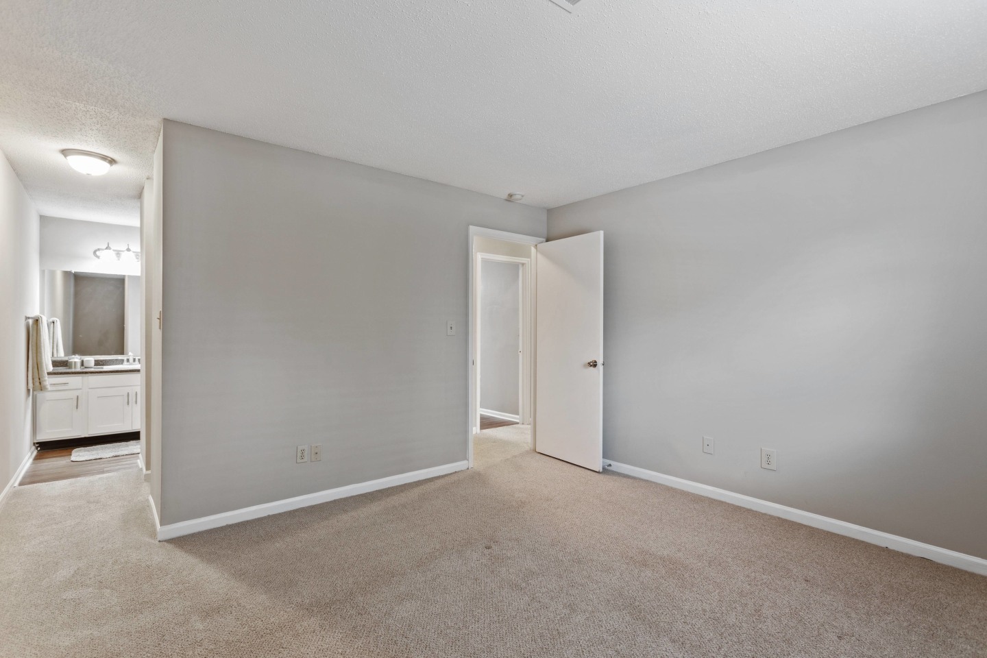 Villages at Spring Hill Apartments Image 6