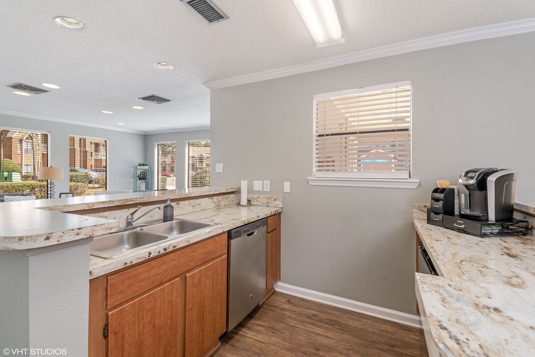 Oak City Apartments Image 14