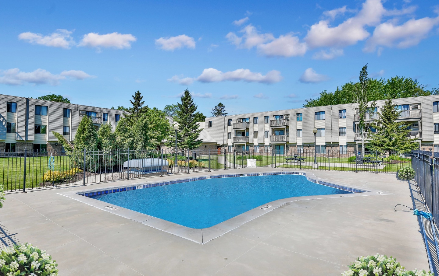 Eagle Pointe Image 15