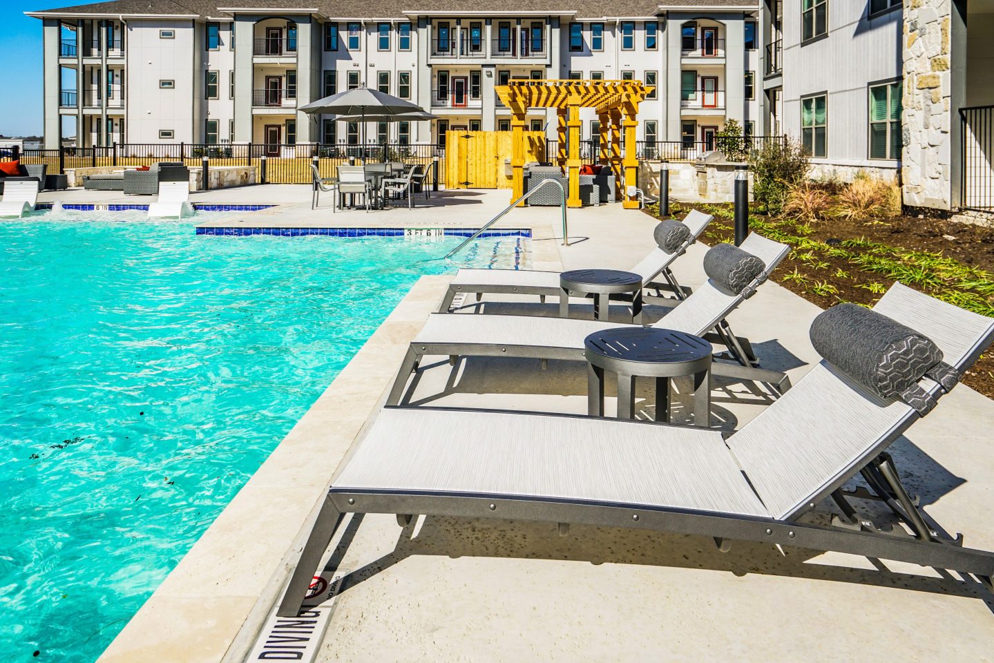 Grand at Manor Image 23