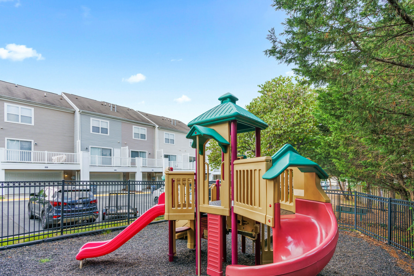 The Townes at Herndon Center Image 32