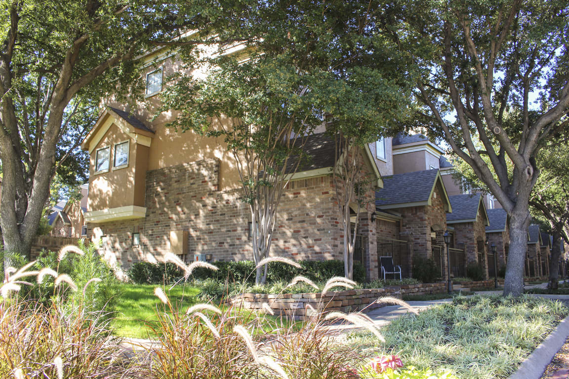 The Brownstones Townhome Apartments Image 46