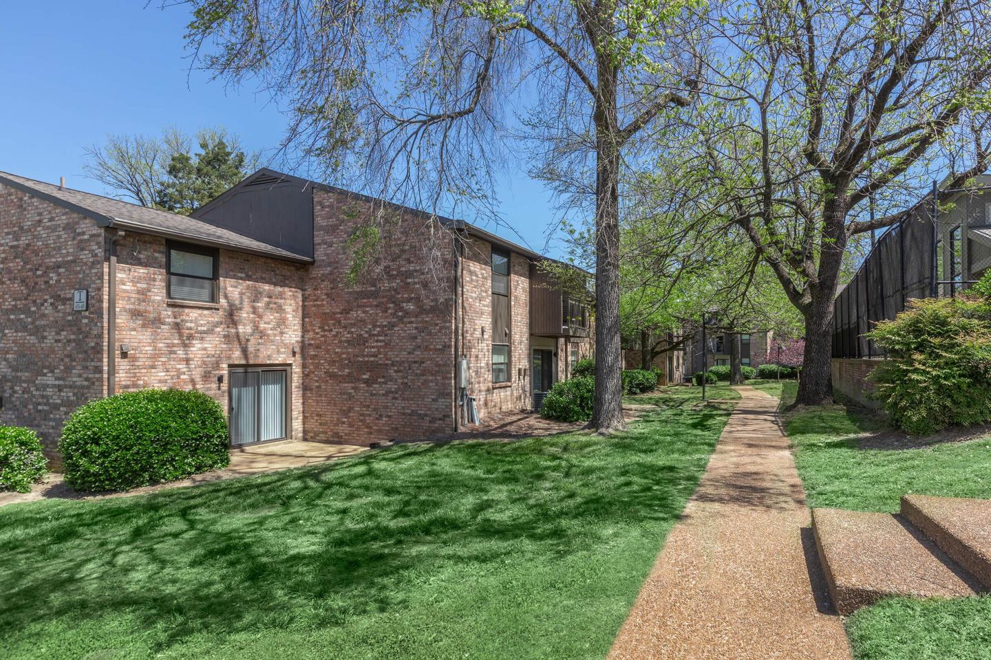 Gazebo Apartments Image 45