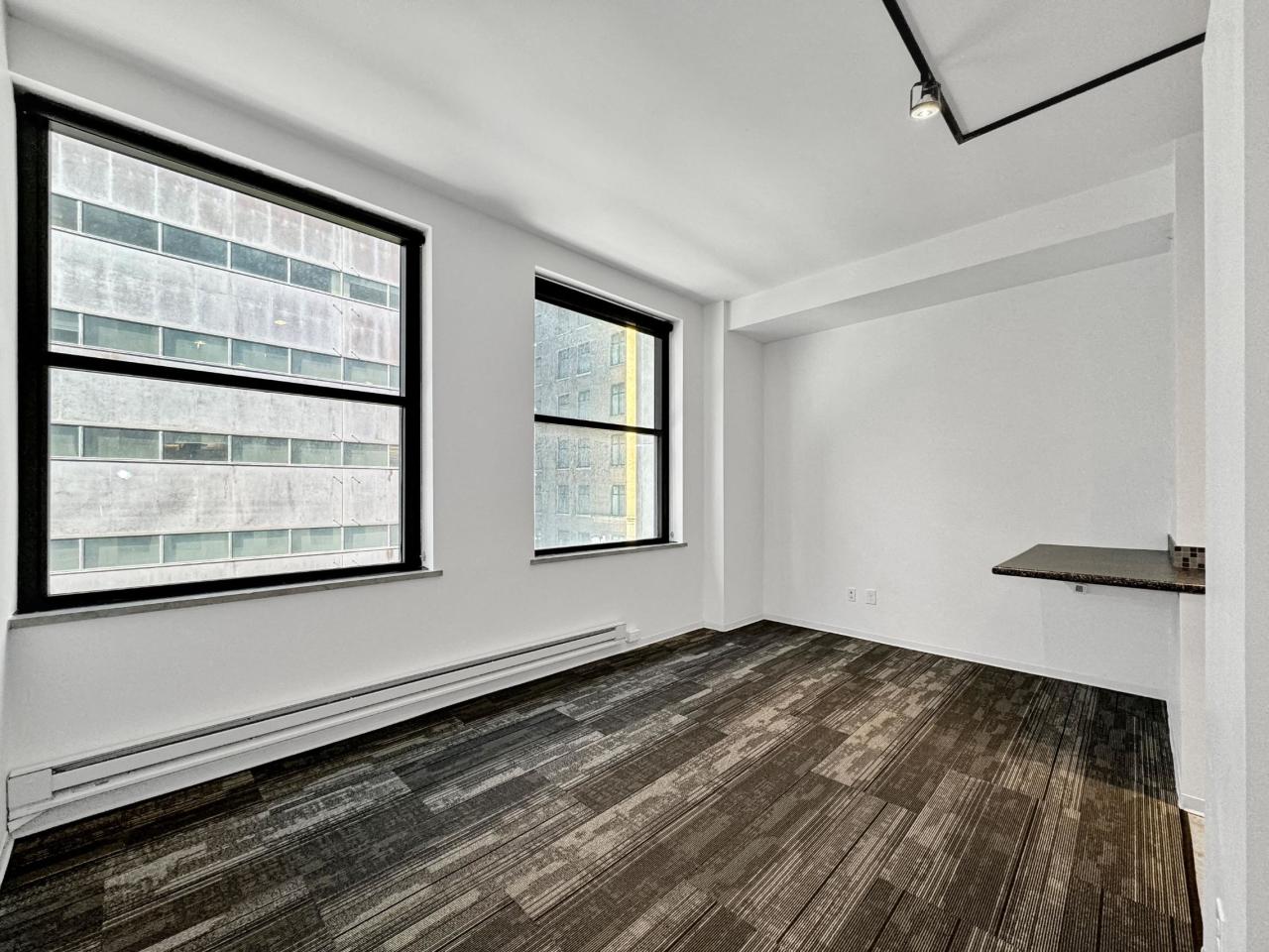 Des Moines Building Image 32