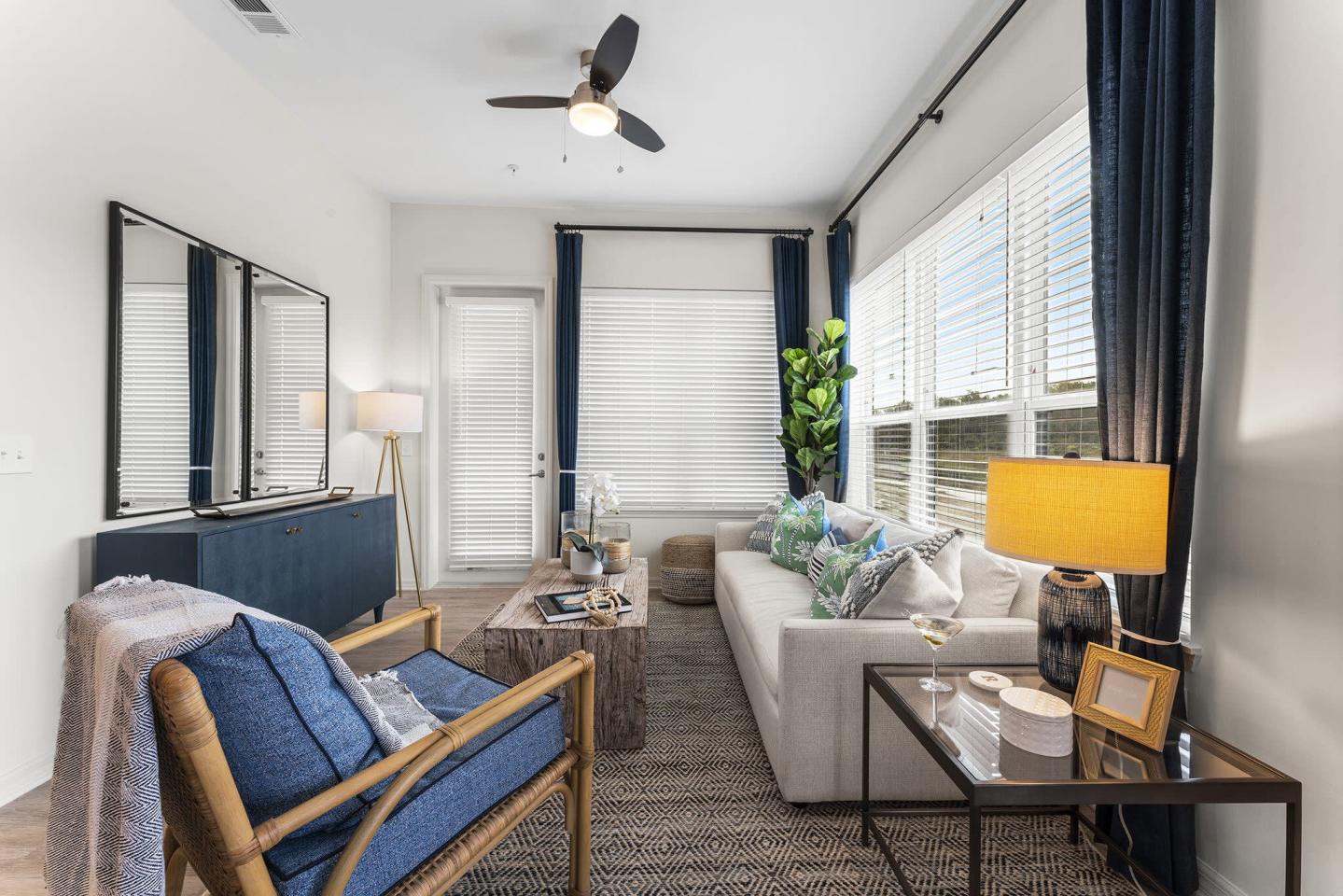 The Reef Oceanside Apartments Image 5