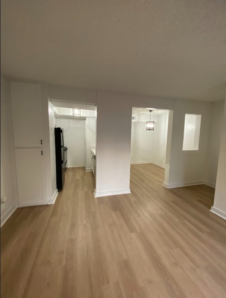Townhollow Apartments Image 2