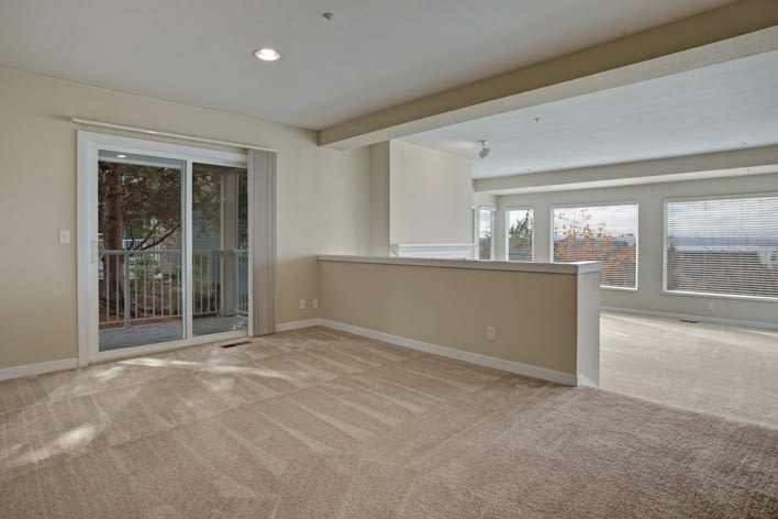 The Carillon Apartment Residences Image 54