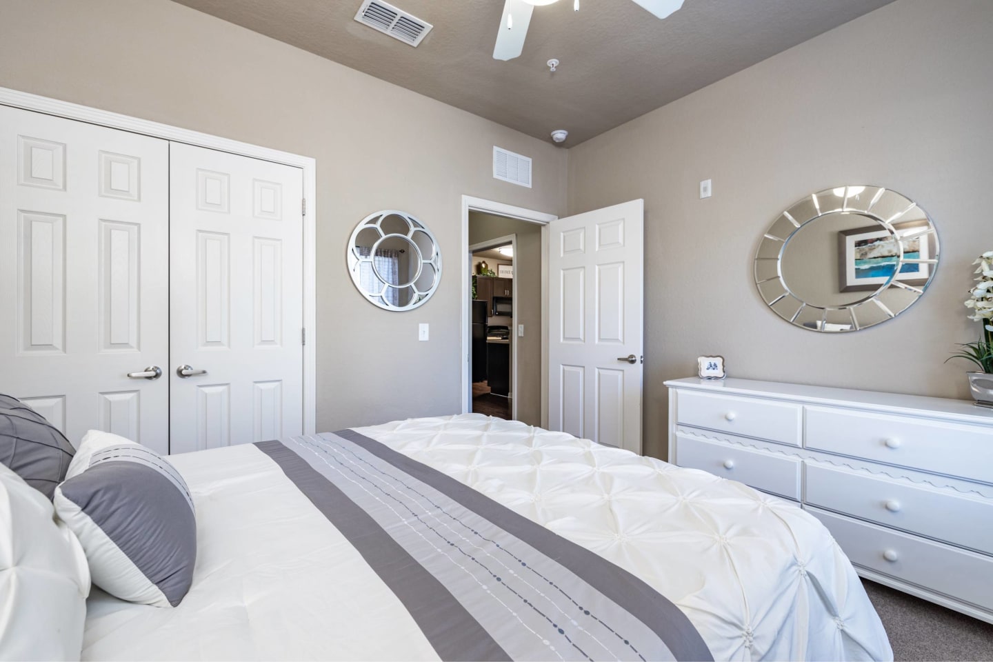 Big Oaks Apartment Homes Image 17