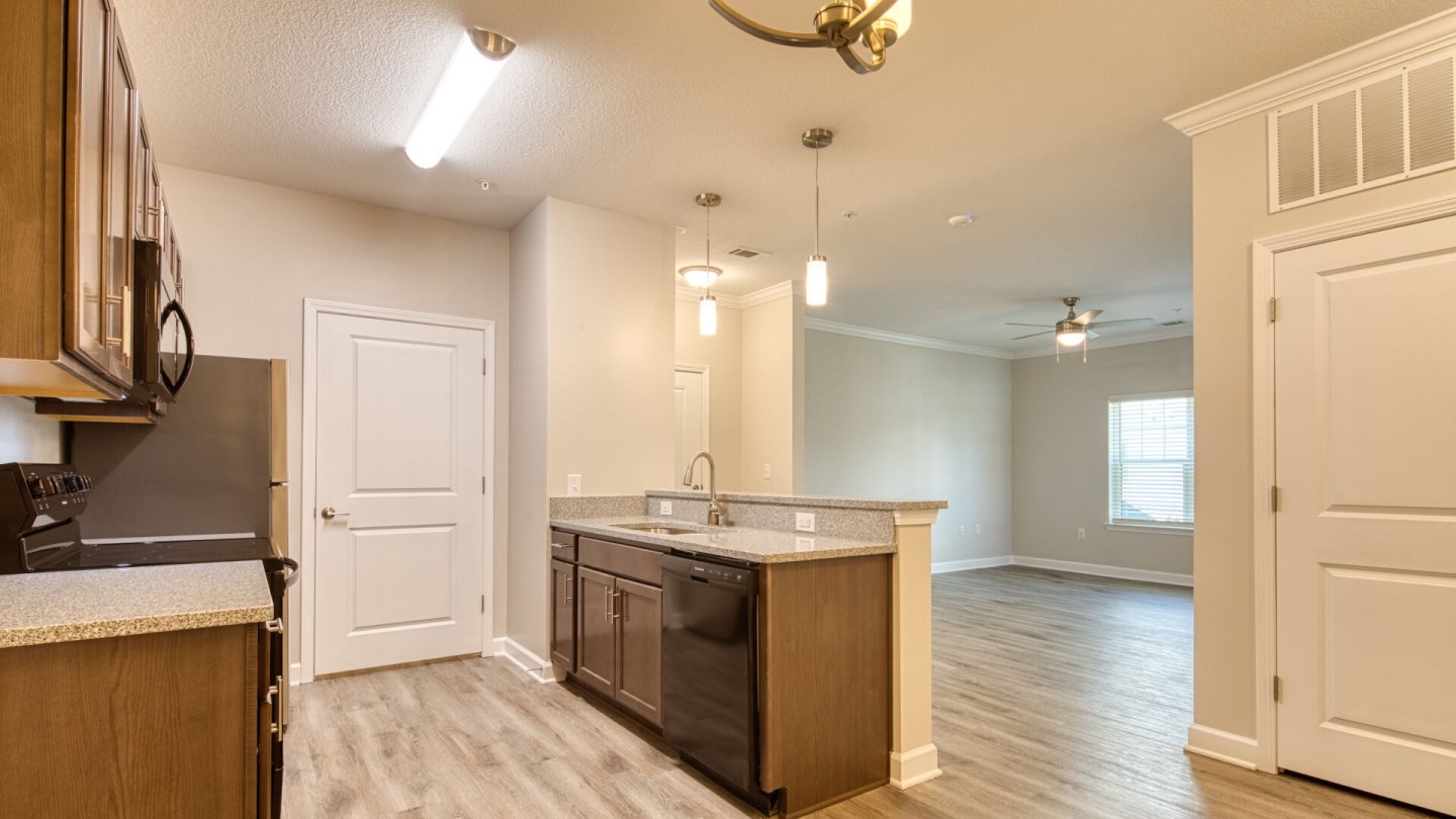 Austin Woods Apartment Homes Image 22