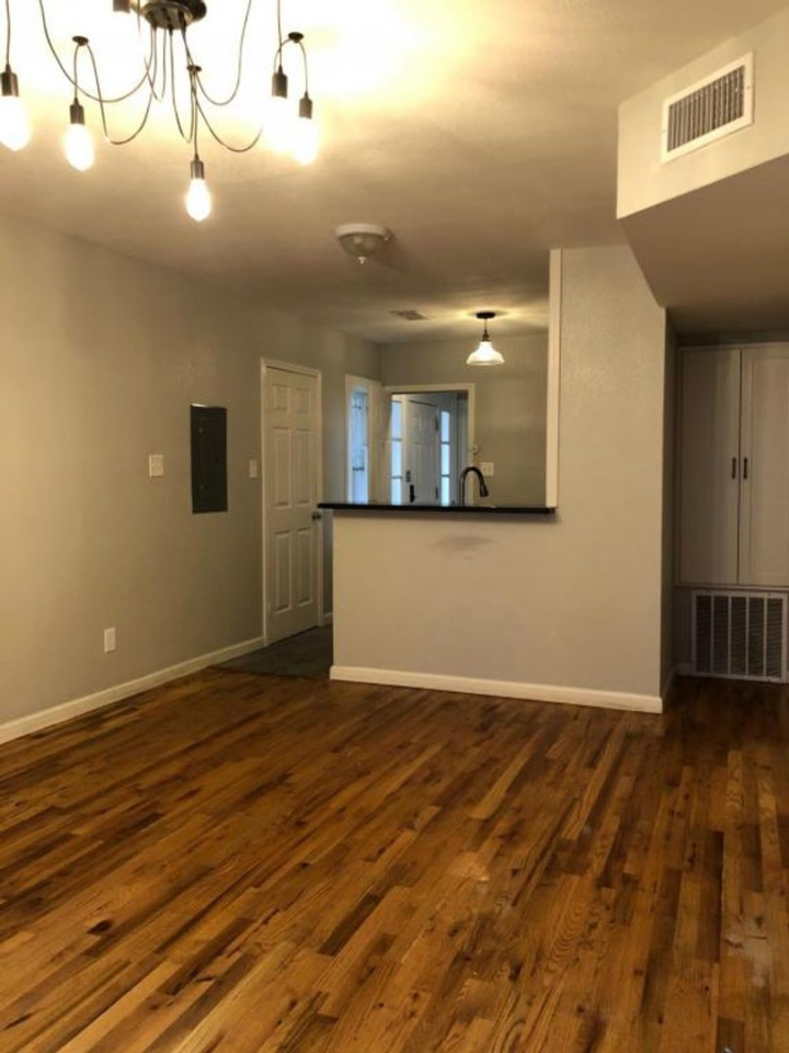 1431 Lipscomb Image 6