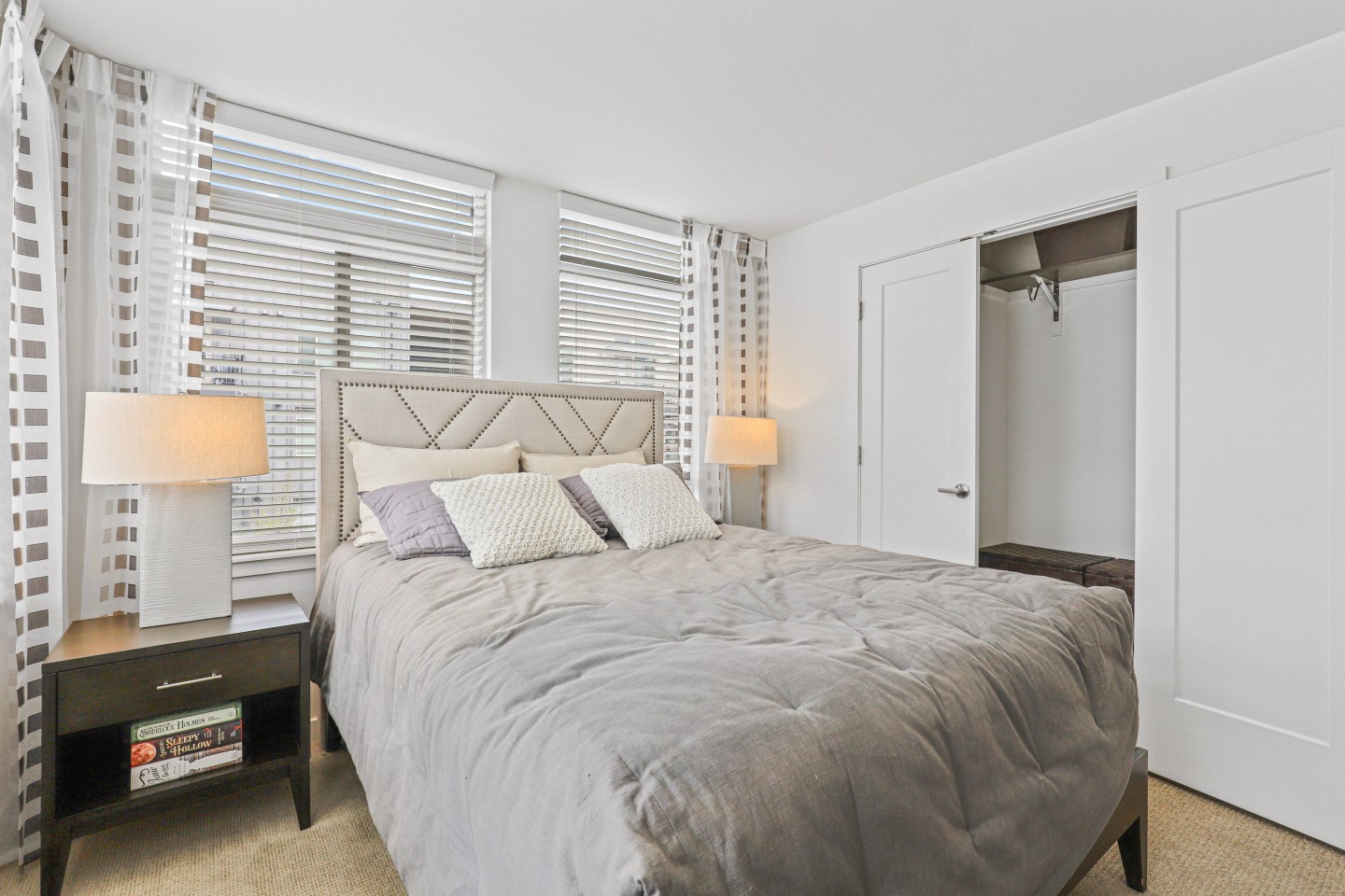 8000 Uptown Image 15