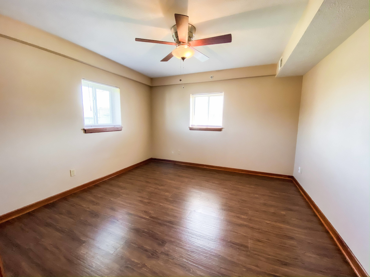 Hallwood Manor Apartments Image 8