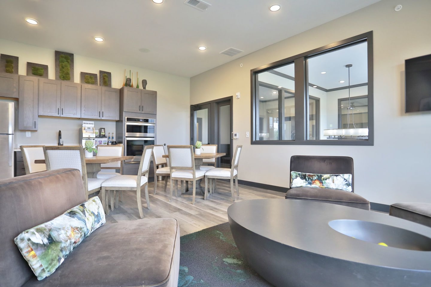 Element Oakwood Image 20
