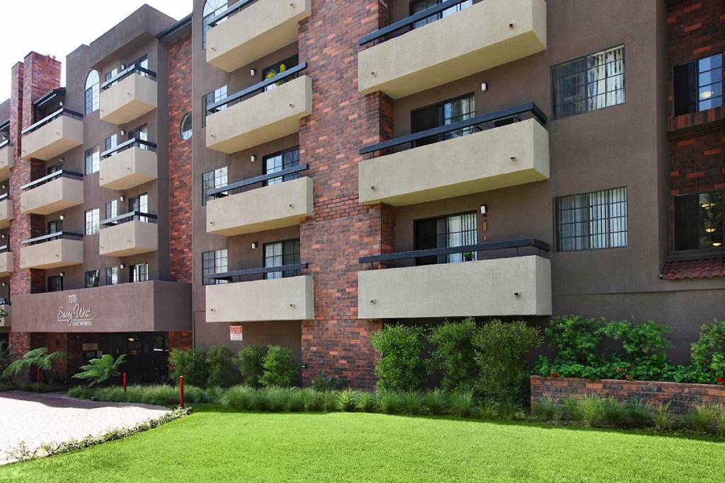 Savoy West Apartments Image 15