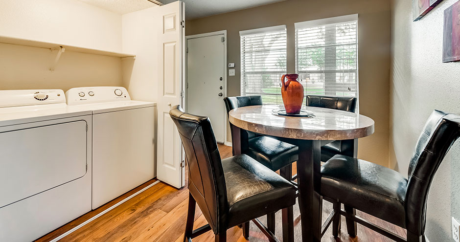 Chelsea Creek Apartments Image 3
