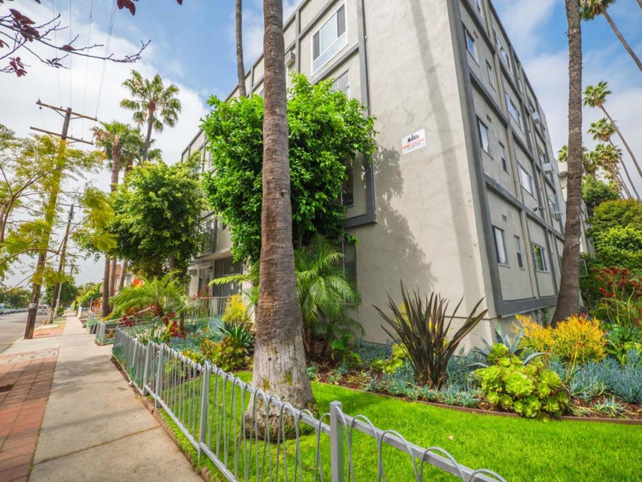 1815 N. Harvard Blvd. Image 7