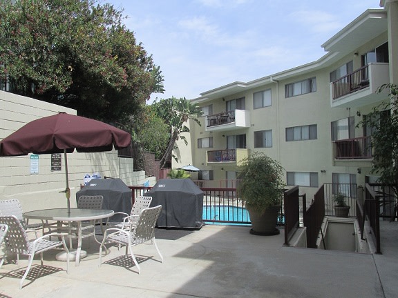 Los Feliz Summit Apartments Image 19