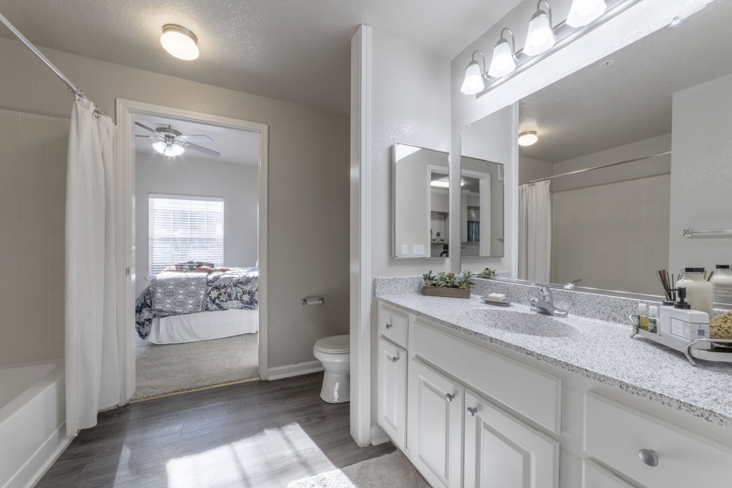 Oak Brook Image 16