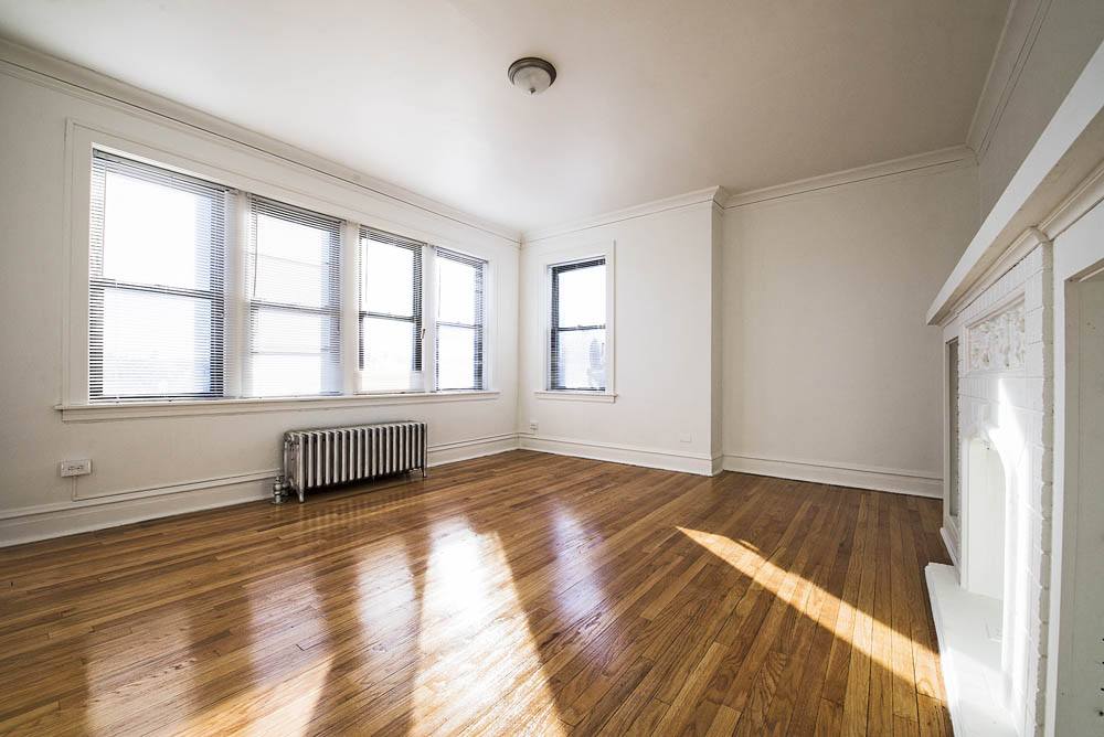 1704 W 77th St Image 16