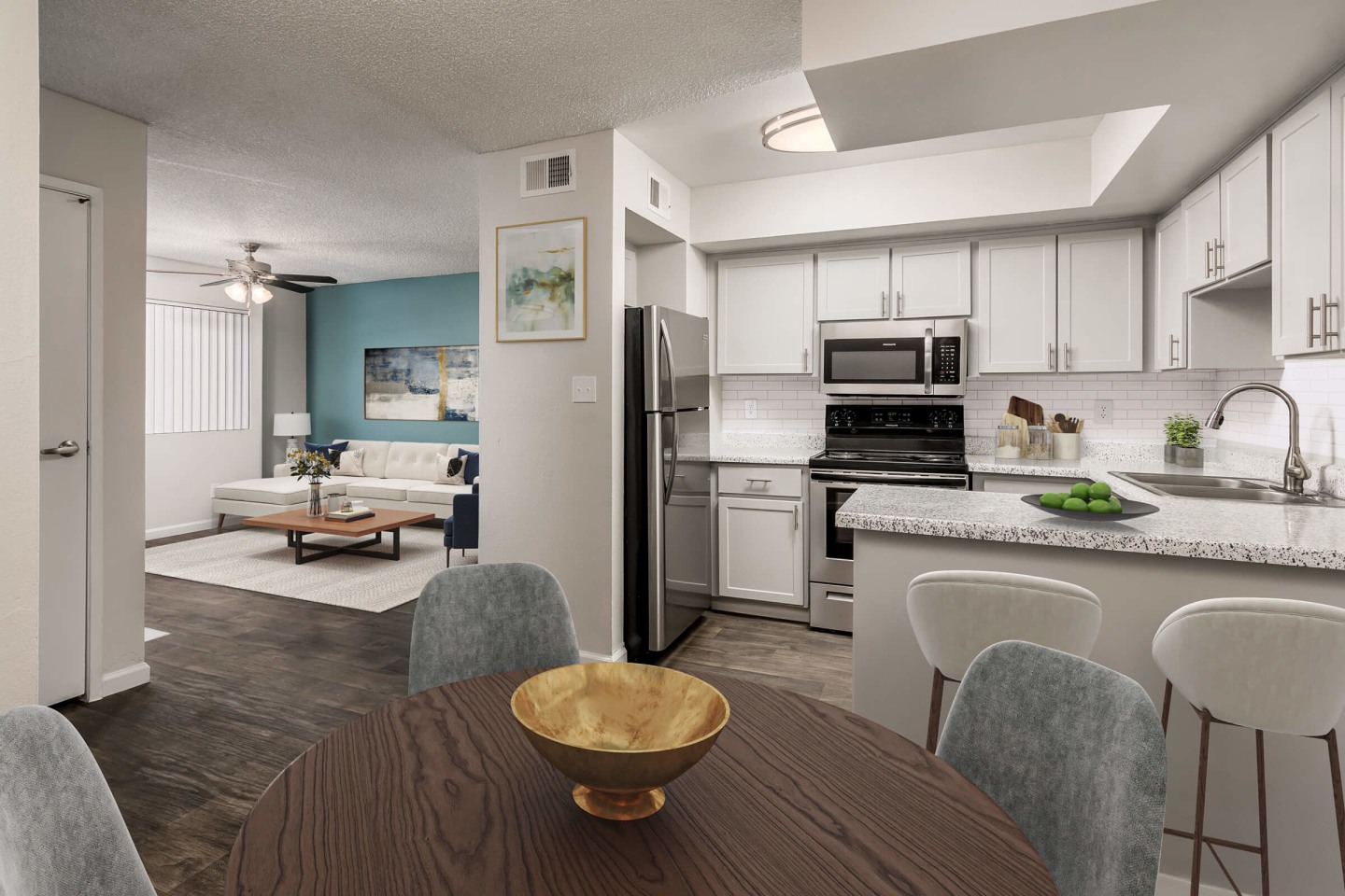 Coral Point Apartments Image 16