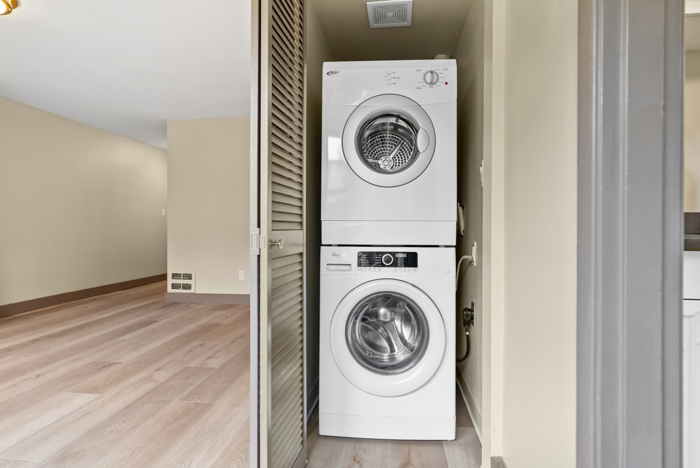 Cadence Apartments Image 42