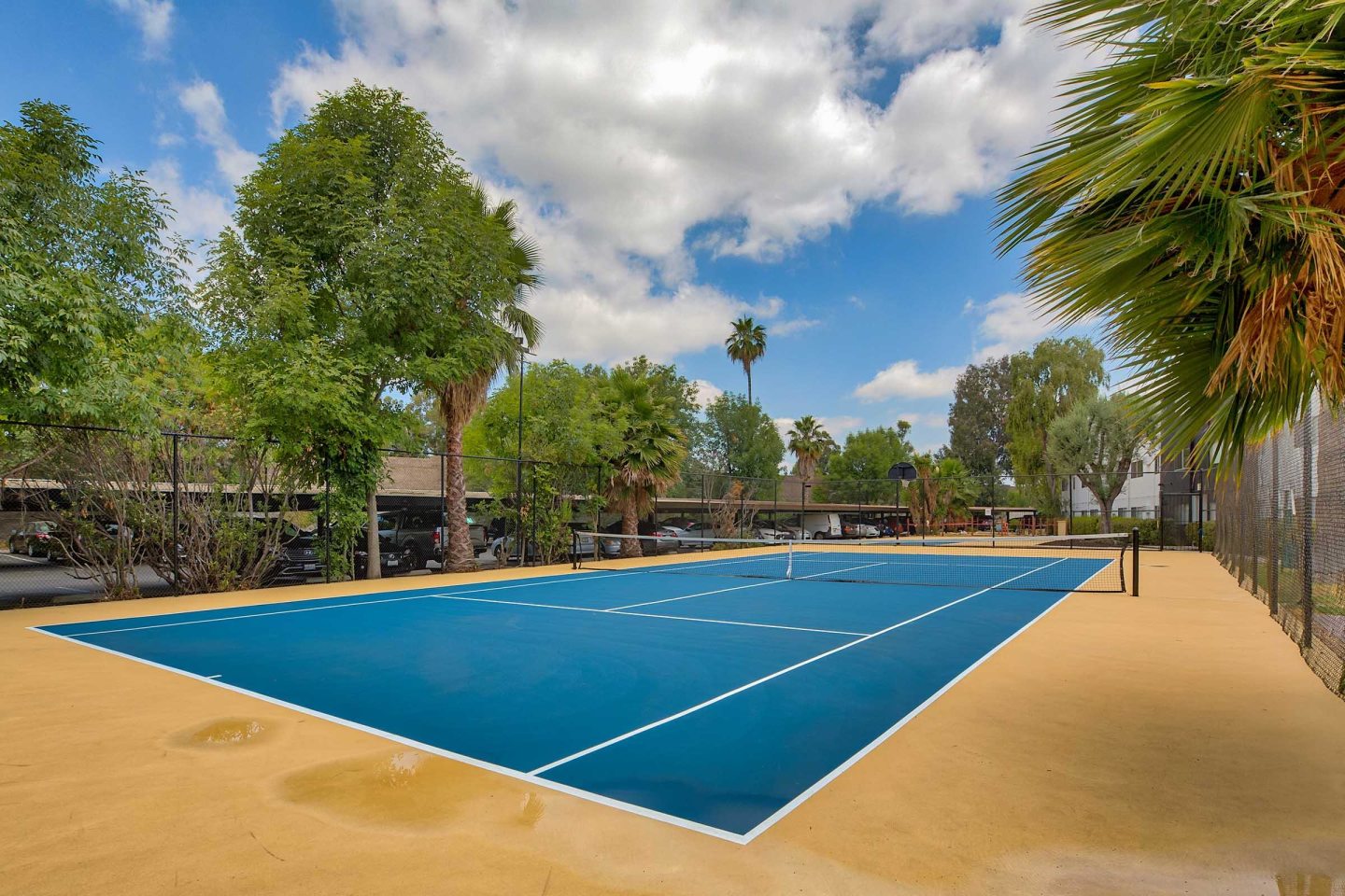 Summerview Beach Resort Luxury Apartments Image 11