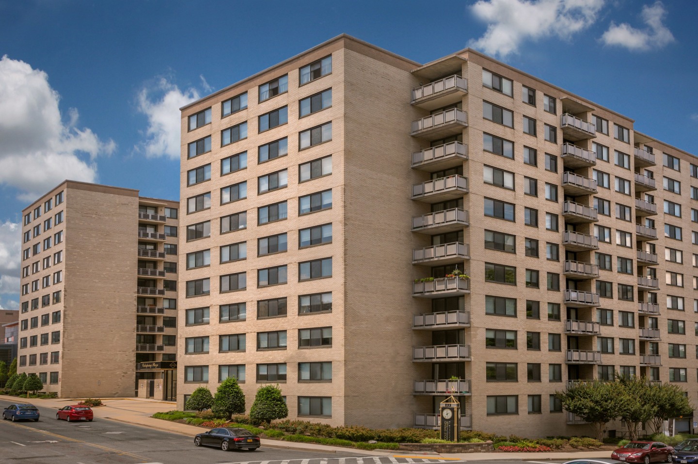Cole Spring Plaza Image 12