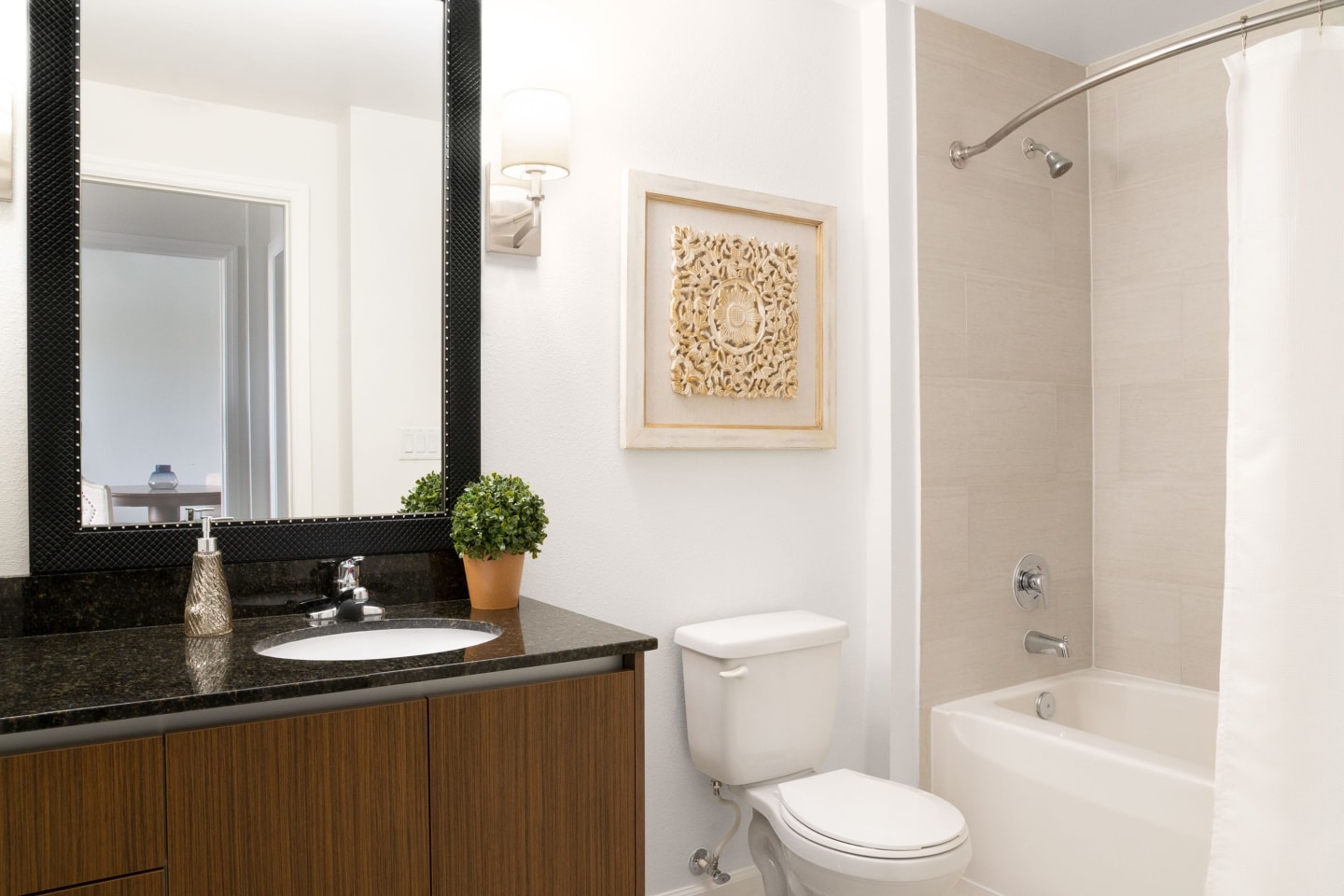 Doral View Image 8