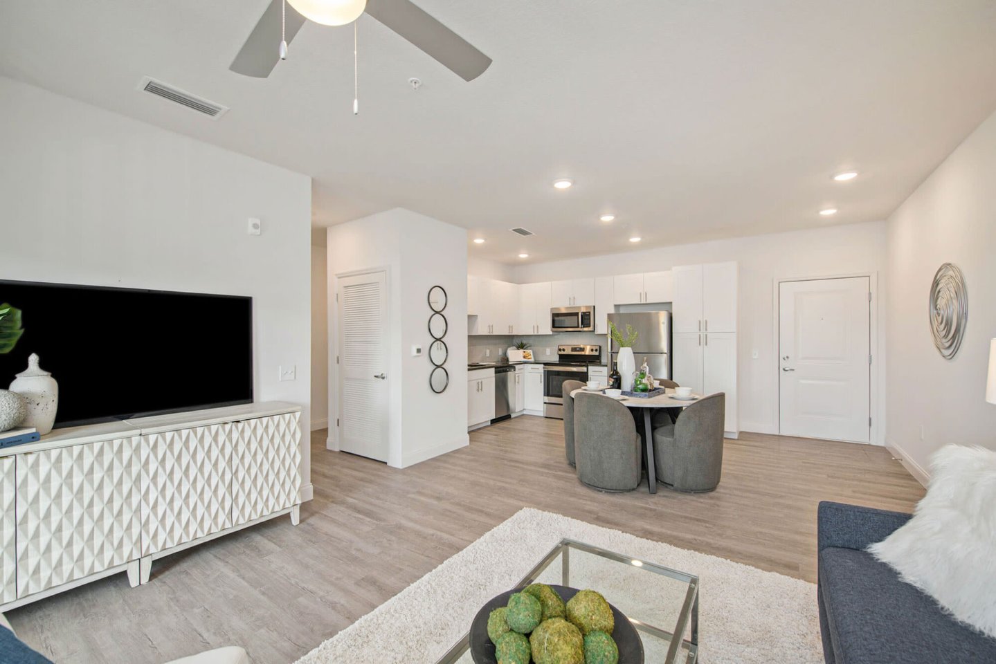 Grand Oak Apartments Image 39