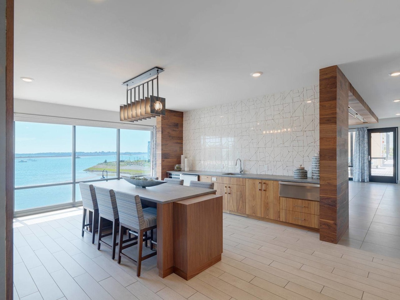 Breakwater North Harbor Image 30