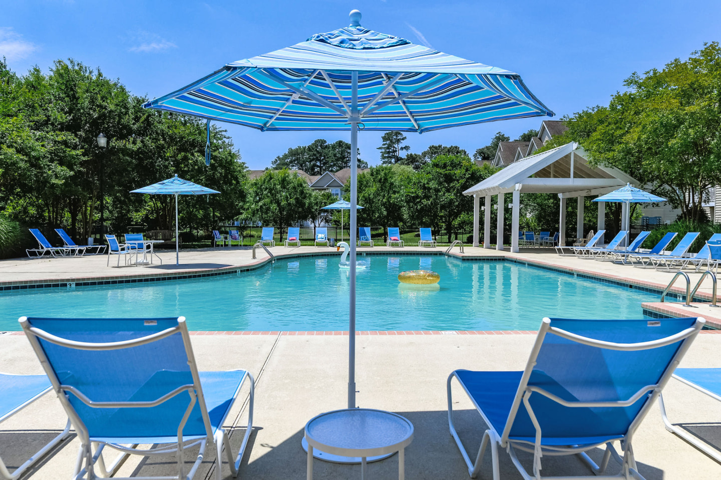 Marley Manor Luxury Apartment Homes Image 1