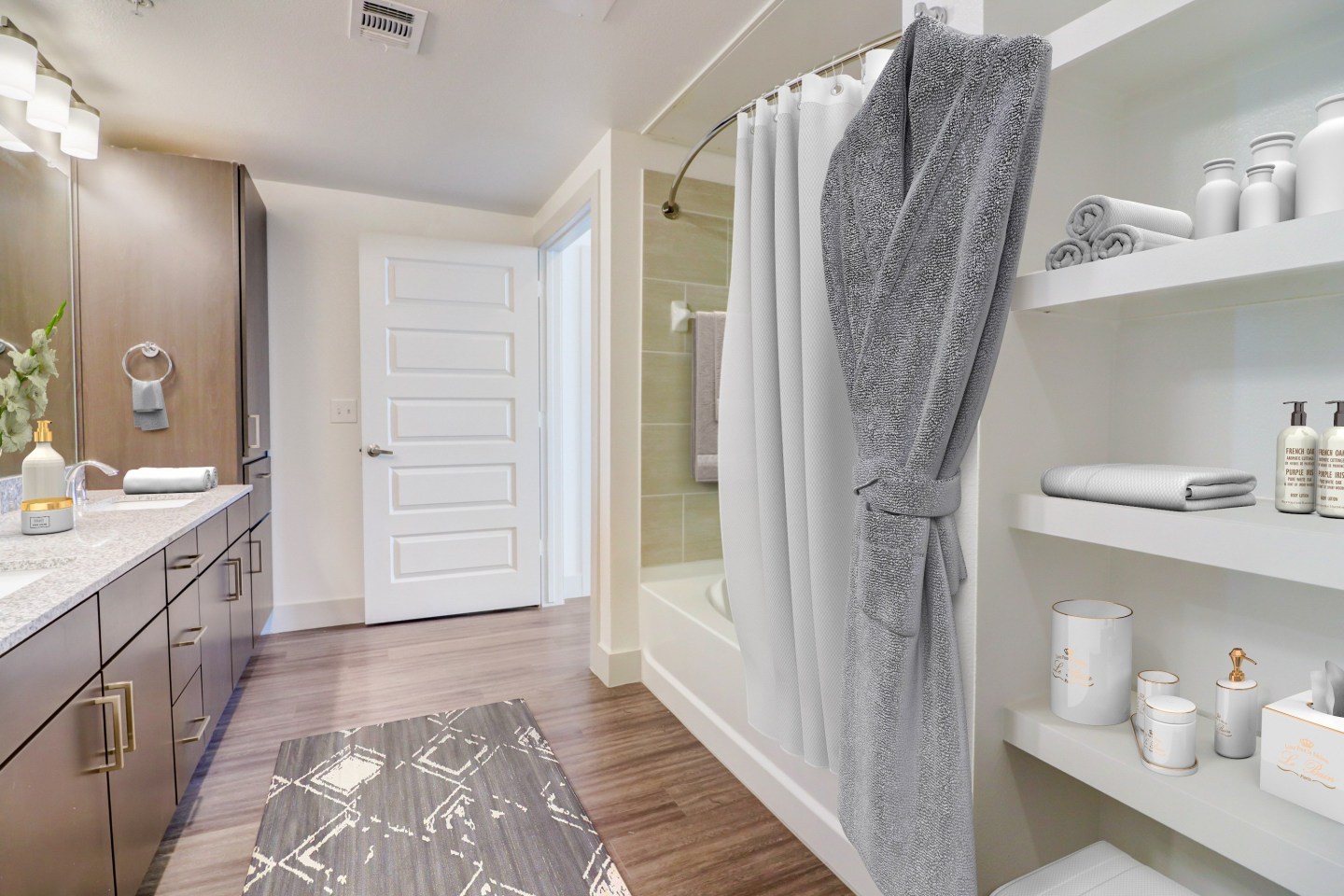 Seventy8 & Westgate Image 9
