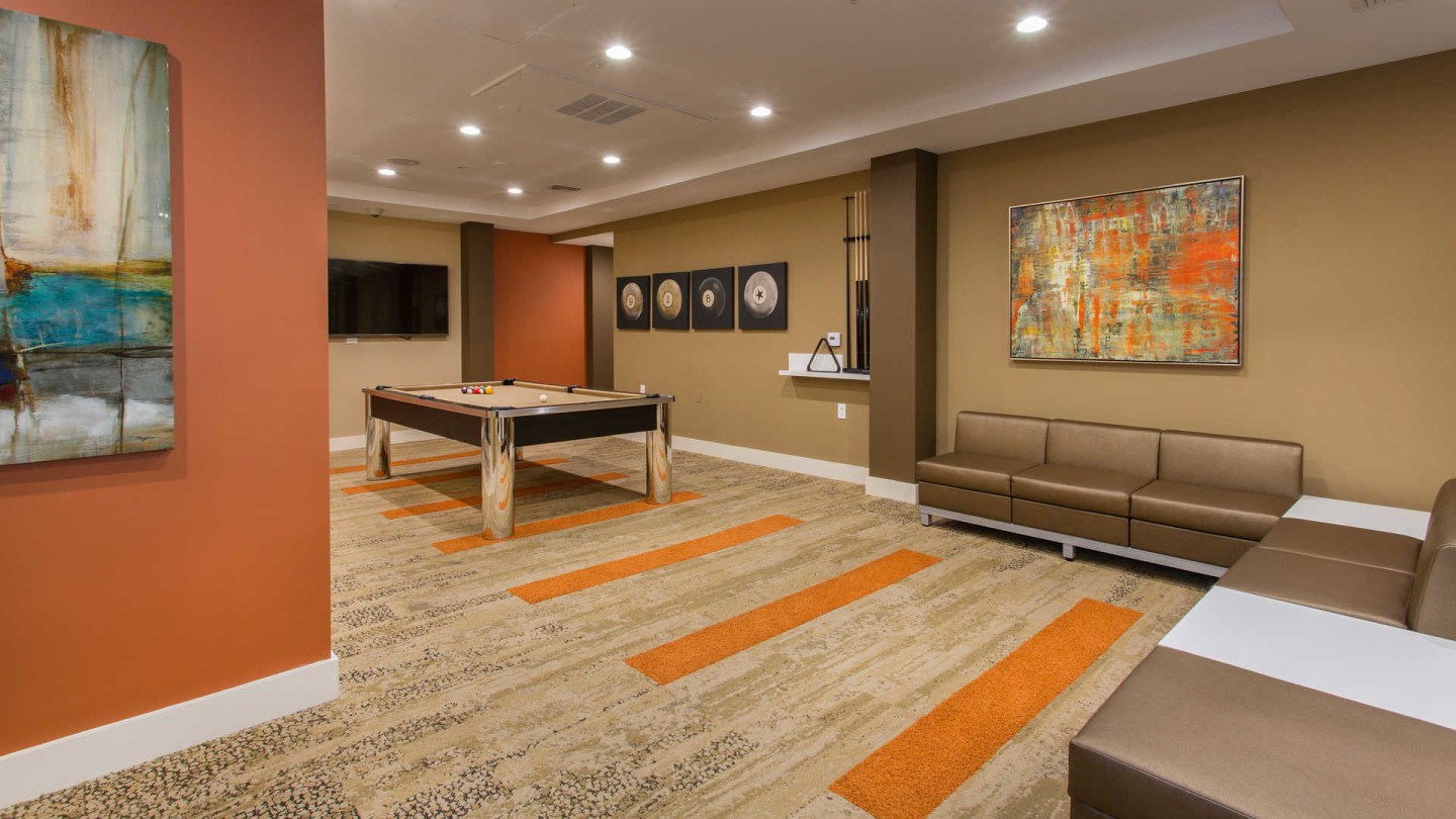 Versailles Koreatown Image 27