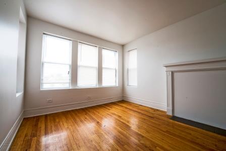 7053 S St Lawrence Ave Image 2
