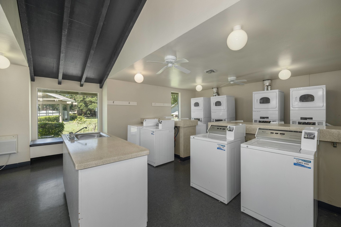 Pinecrest Apartments Image 23