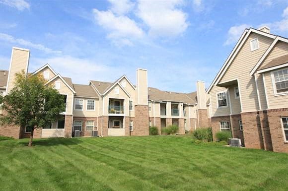 Truman Farm Villas 55+ Senior Living Image 13