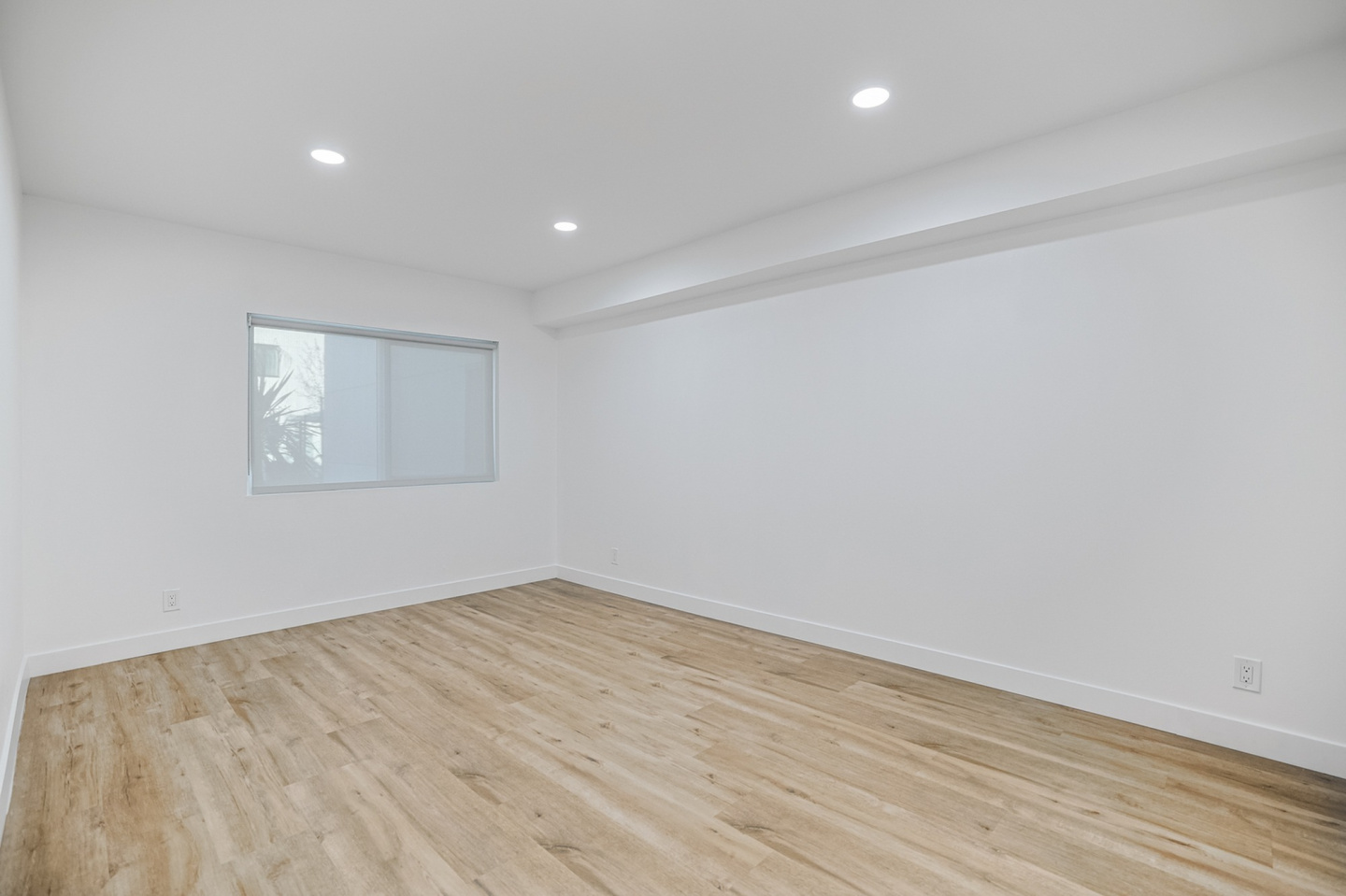 San Pasqual Apartments Image 37