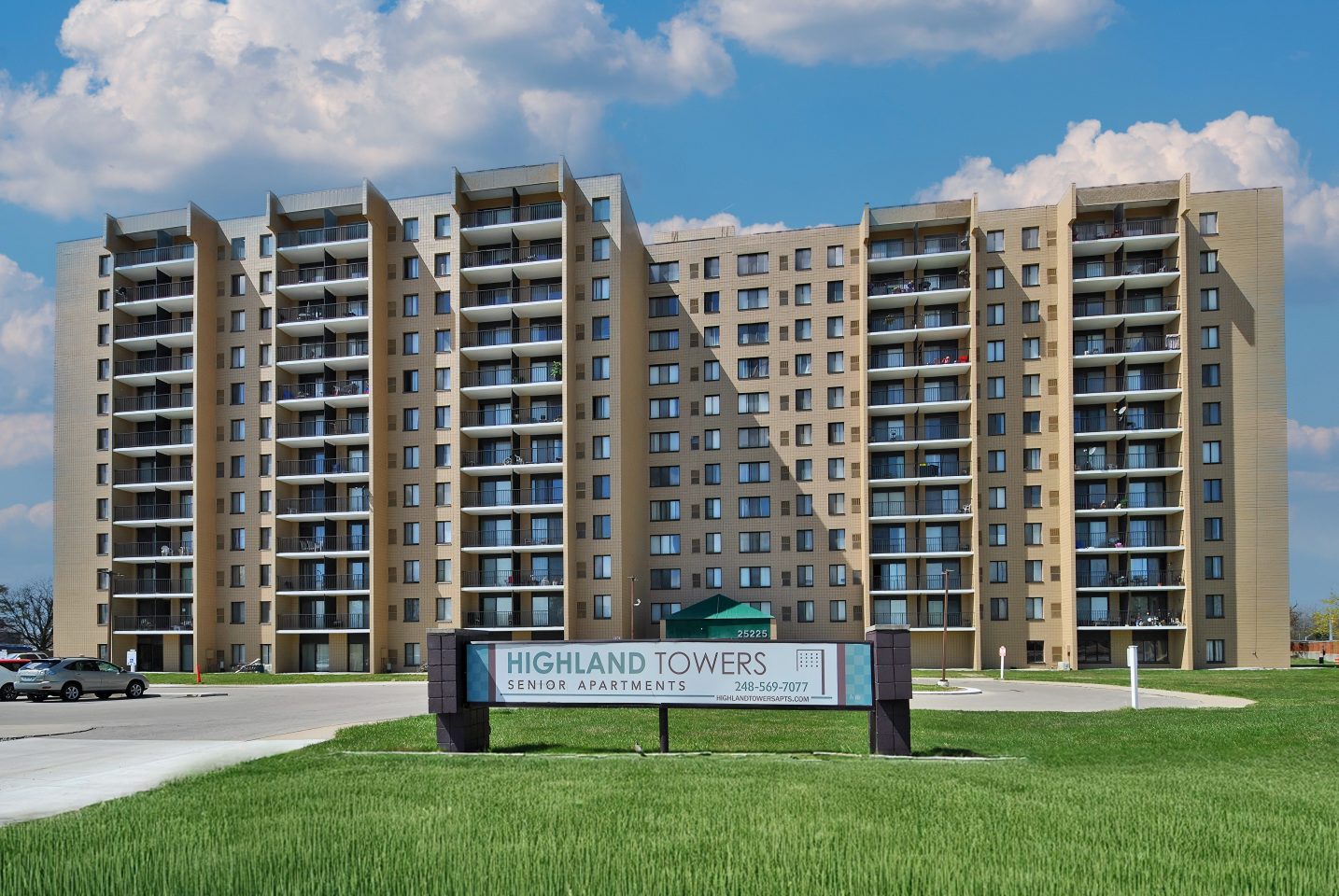 Senior Housing - Highland Towers Image 2