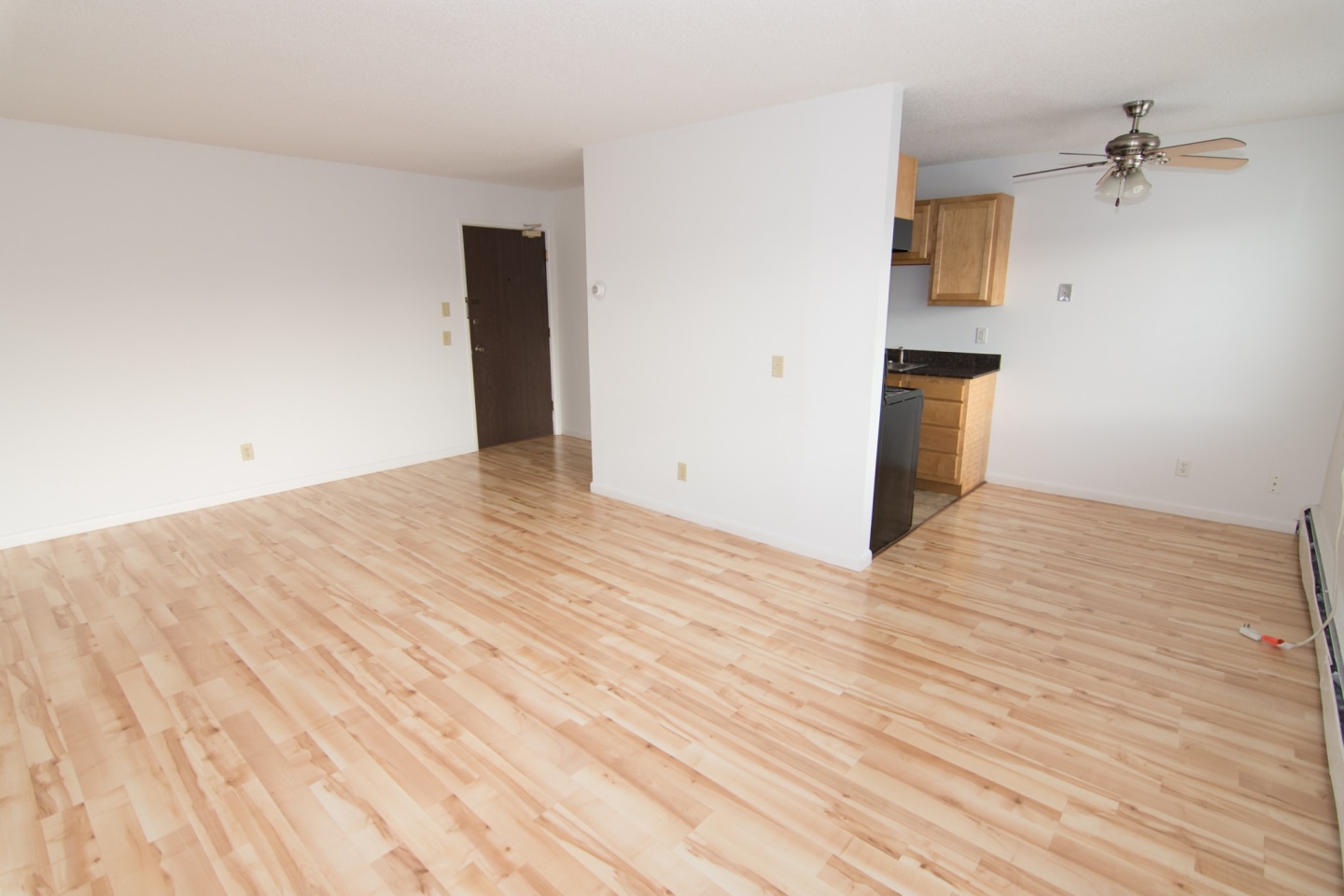 2731 Pillsbury Image 8