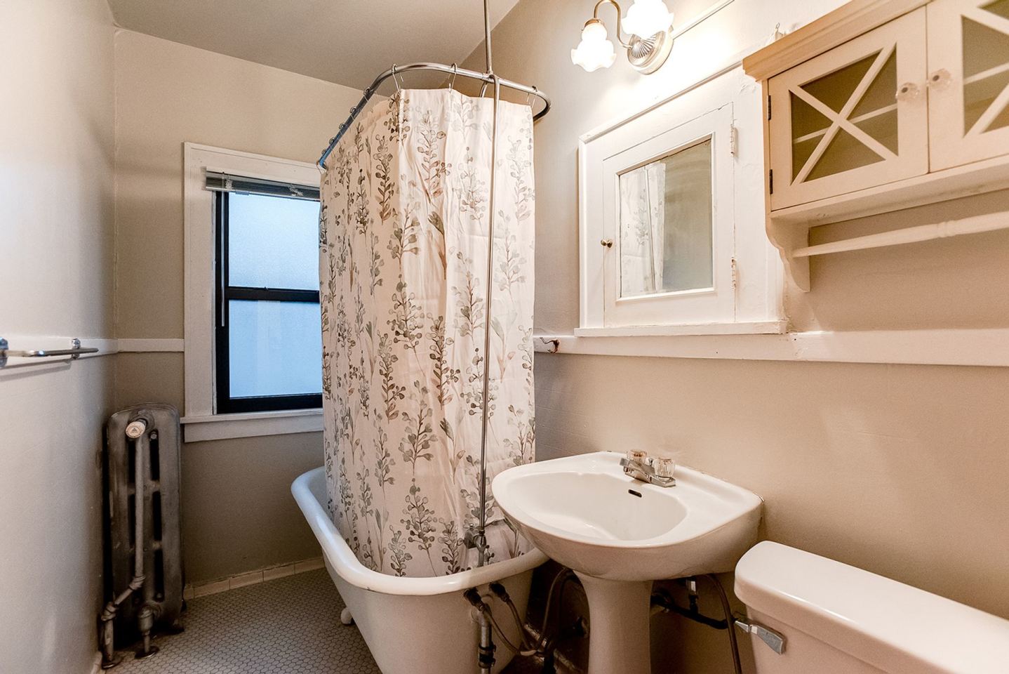 3801 Garfield Avenue S Image 18