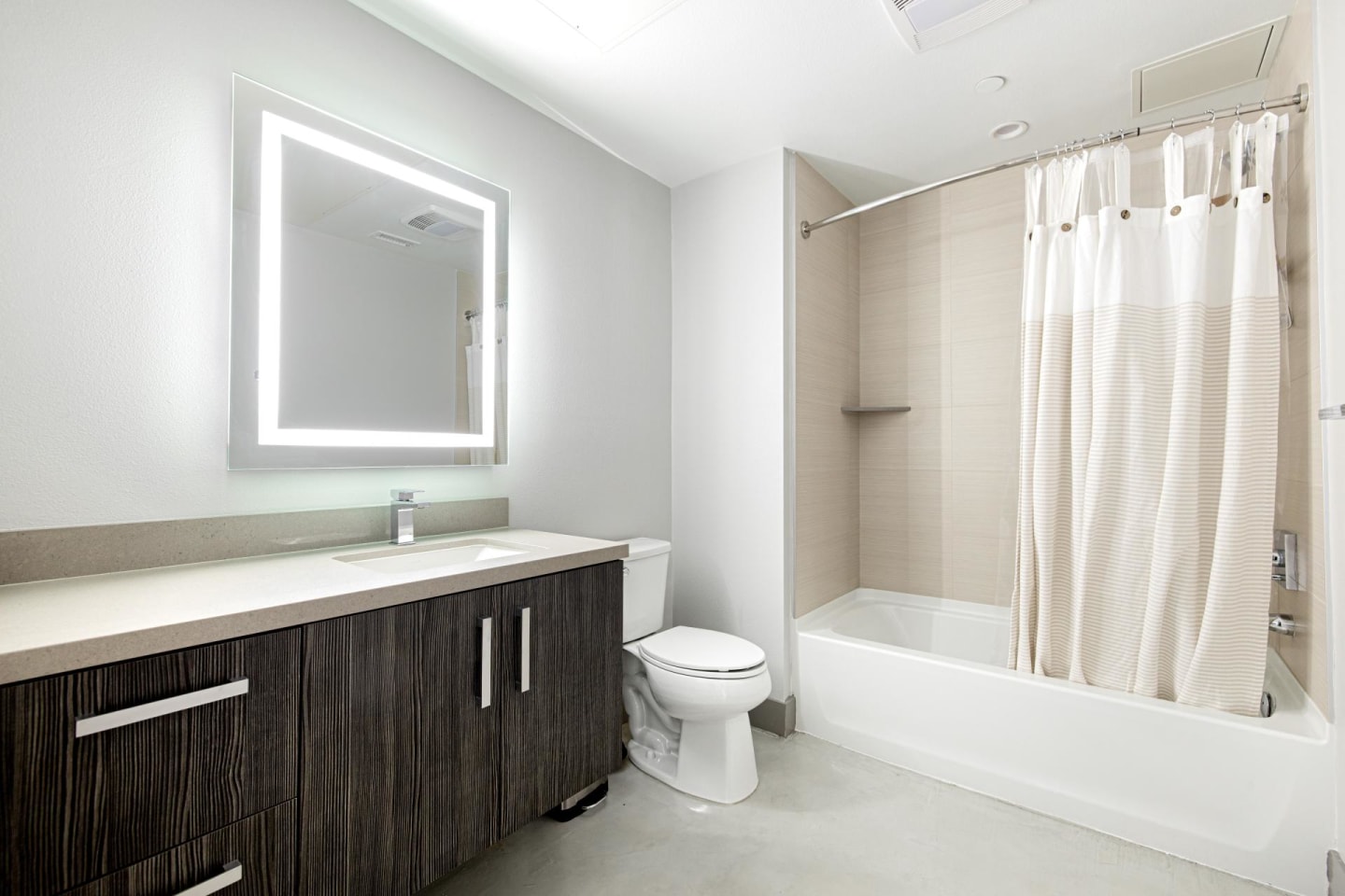 The Mansfield at Miracle Mile Image 110