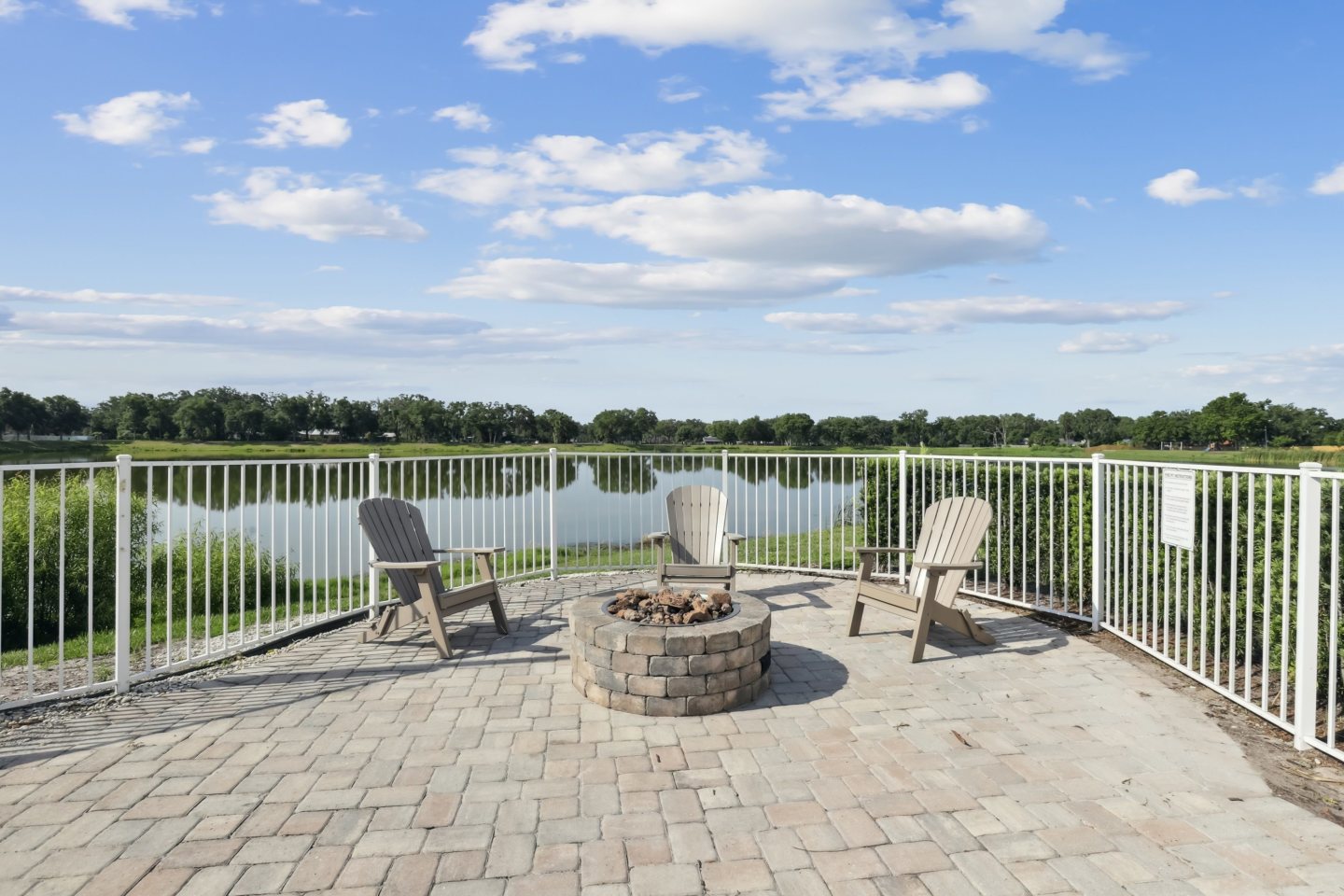 Century Lakehouse Image 14