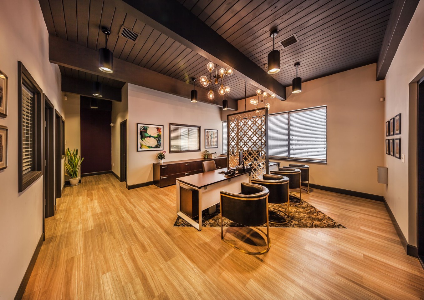 Circle City Apartments Image 11
