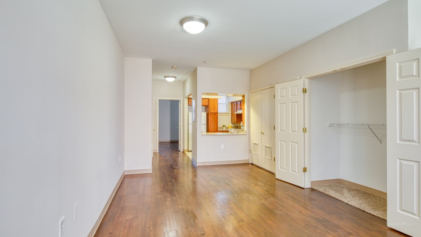 North Market/South Carroll Apartments Image 12